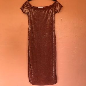 Crushed mauve velvet off the should body con dress